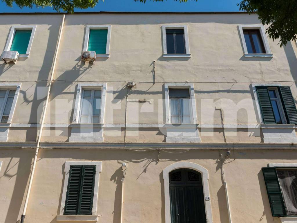 locale commerciale in vendita a Sassari in zona Centro Storico