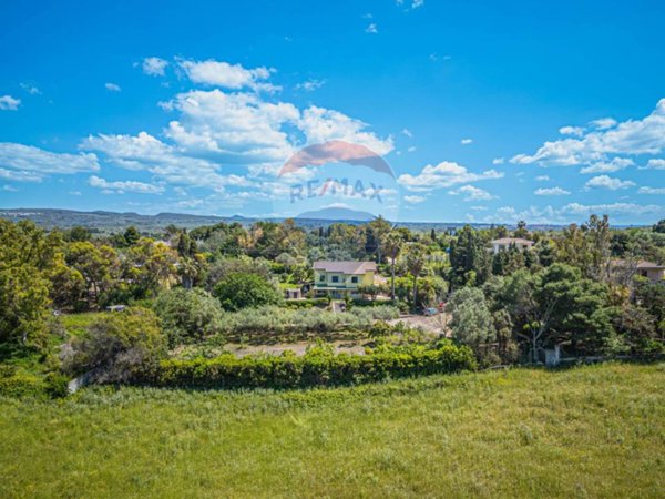 casa indipendente in vendita a Sassari in zona Platamona