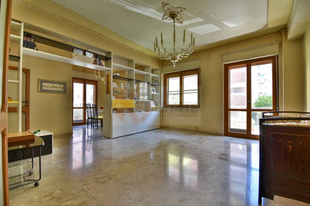 appartamento in vendita a Sassari in zona Centro Storico