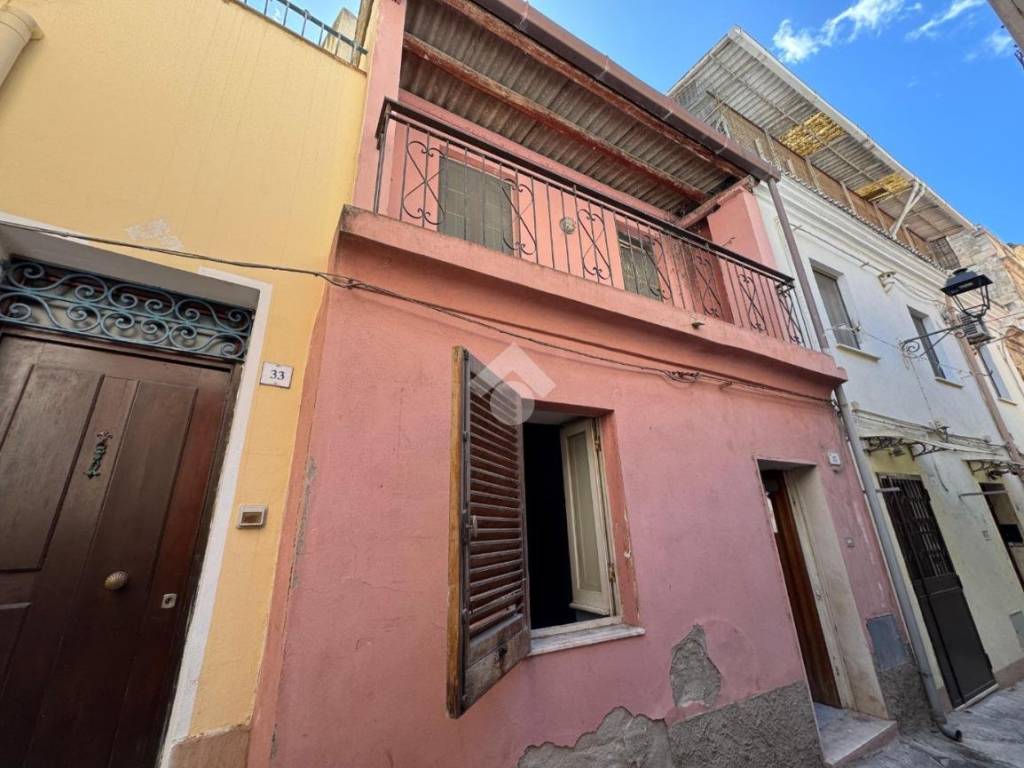 appartamento in vendita a Sassari in zona Centro Storico