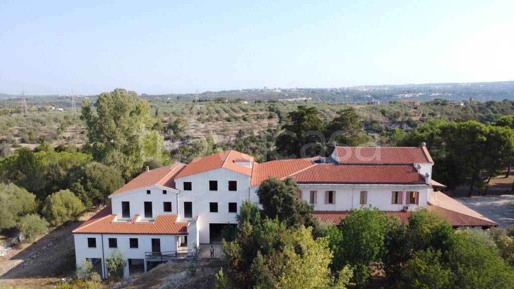 negozio in vendita a Sassari in zona Carbonazzi / Acquedotto