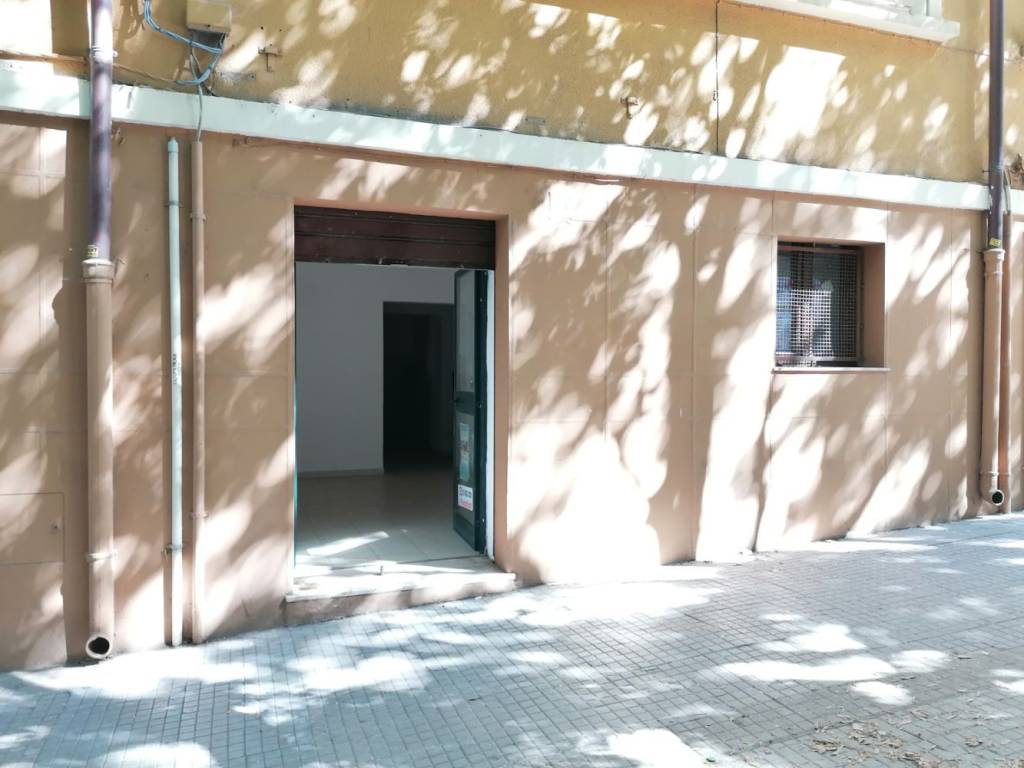 negozio in vendita a Sassari in zona Centro Storico