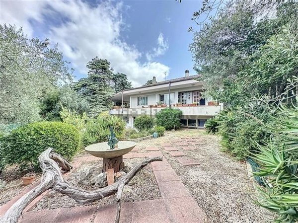 casa indipendente in vendita a Sassari in zona Centro Storico