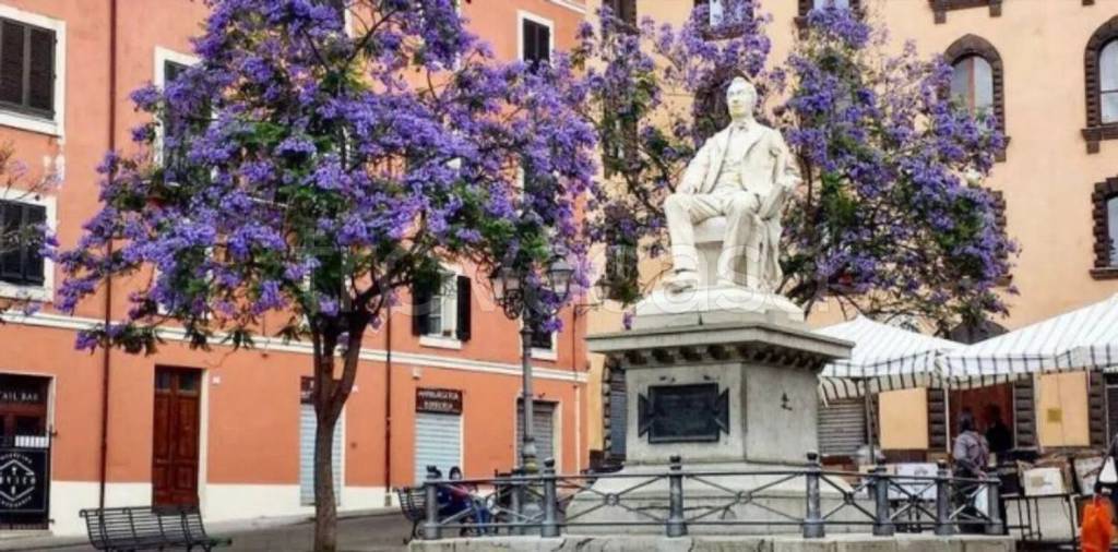 negozio in vendita a Sassari in zona Centro Storico