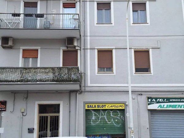 negozio in vendita a Sassari in zona Luna e Sole / Prunizzedda