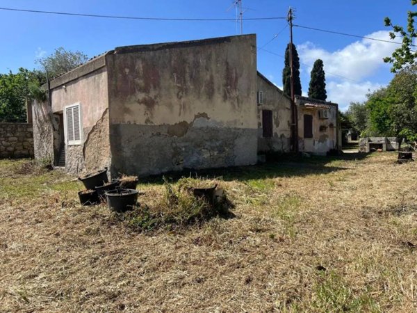 casa indipendente in vendita a Sassari in zona Li Punti