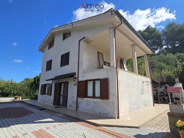 casa indipendente in vendita a Sassari in zona Latte Dolce