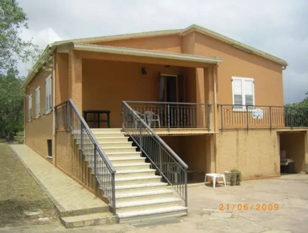 casa indipendente in vendita a Sassari in zona Latte Dolce