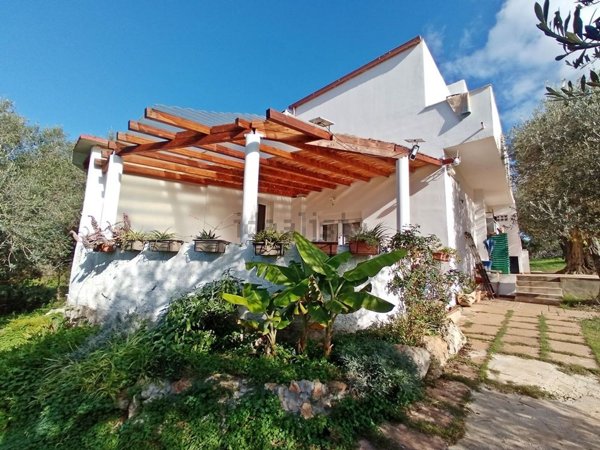 casa indipendente in vendita a Sassari in zona Caniga