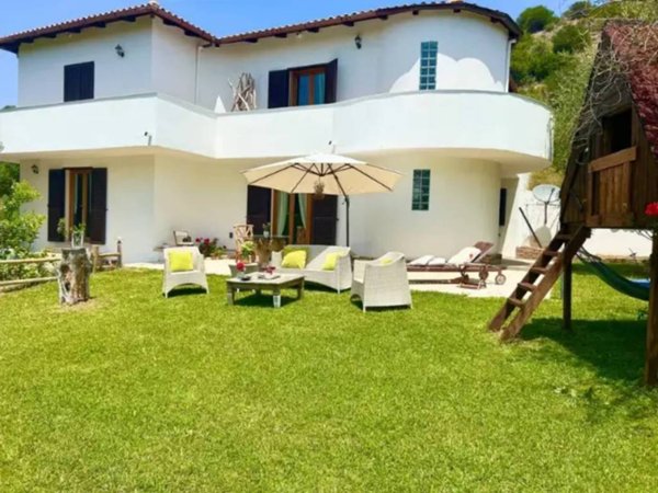 casa indipendente in vendita a Sassari in zona Ottava
