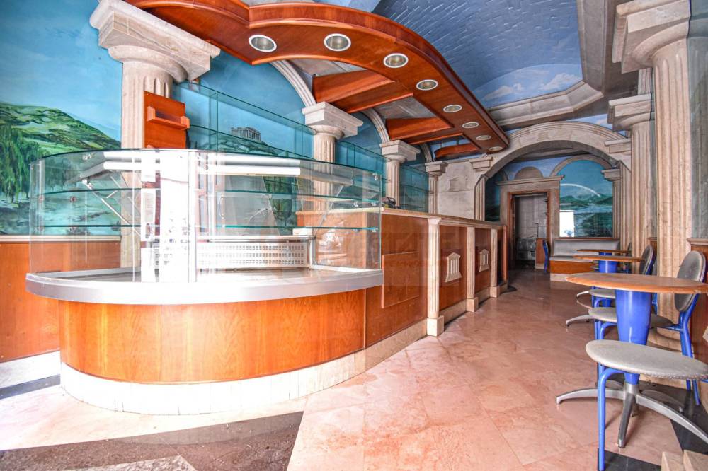 locale commerciale in vendita a Sassari