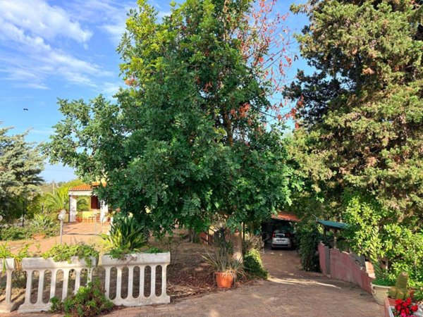 casa indipendente in vendita a Sassari in zona Ottava