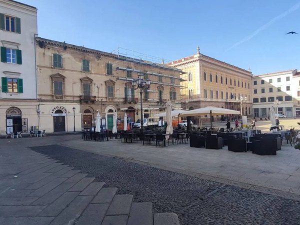 intera palazzina in vendita a Sassari in zona Centro Storico
