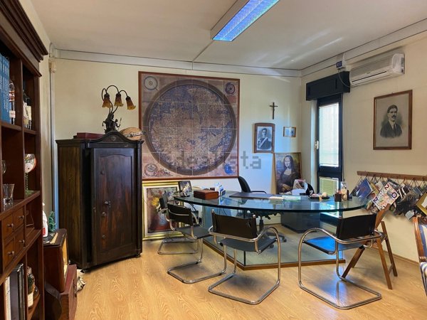 locale commerciale in vendita a Sassari