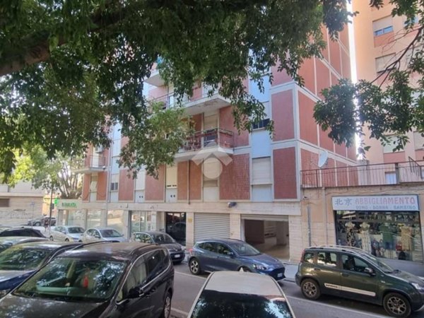 negozio in vendita a Sassari in zona Centro Storico