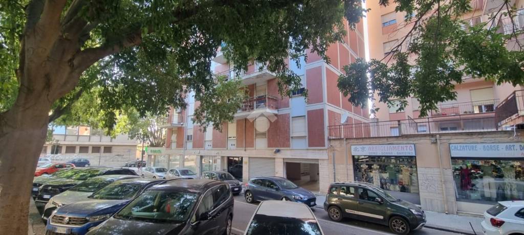 negozio in vendita a Sassari in zona Centro Storico