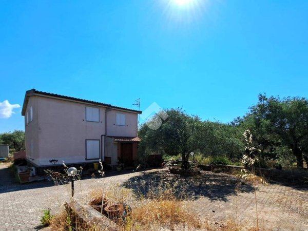 casa indipendente in vendita a Sassari in zona Latte Dolce