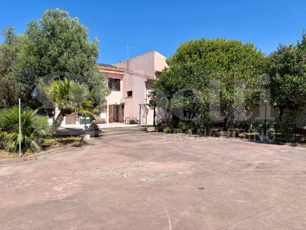 casa indipendente in vendita a Sassari in zona Ottava