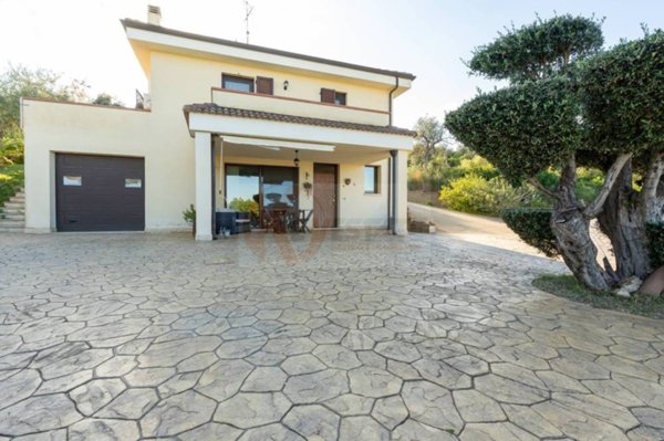 casa indipendente in vendita a Sassari in zona Bancali