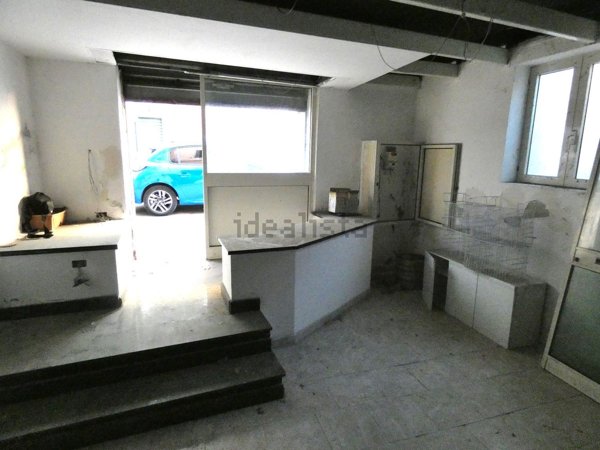 locale commerciale in vendita a Sassari