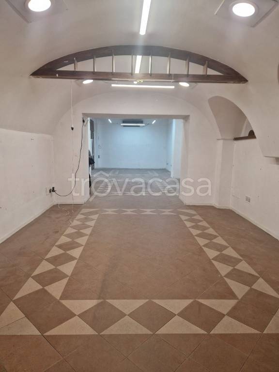 negozio in vendita a Sassari in zona Centro Storico