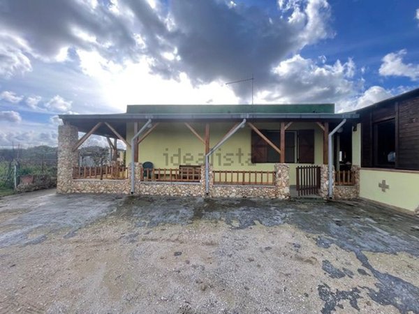 casa indipendente in vendita a Sassari