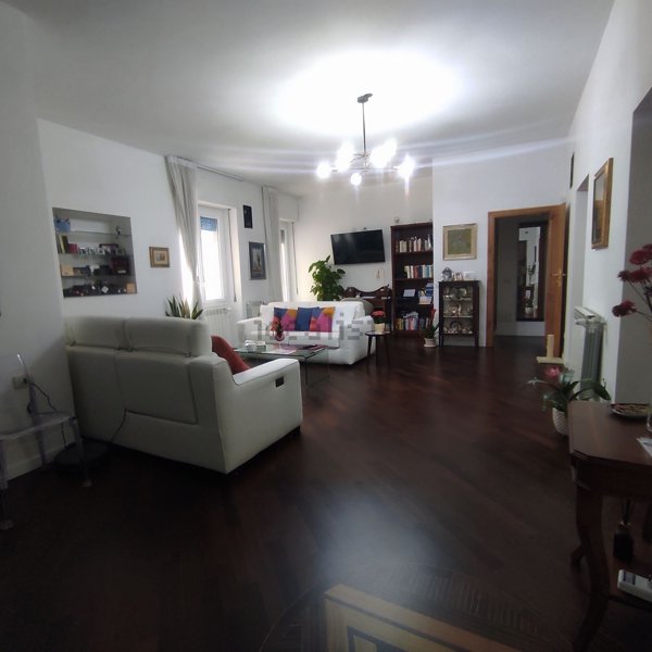 appartamento in vendita a Sassari in zona Centro Storico