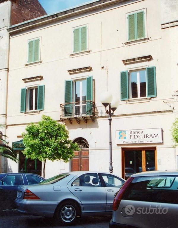 intera palazzina in vendita a Sassari in zona Centro Storico