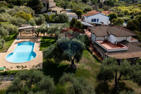 casa indipendente in vendita a Sassari