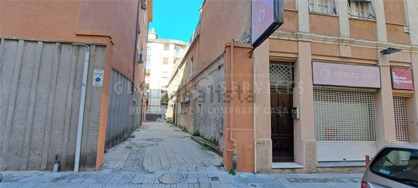 locale di sgombero in vendita a Sassari