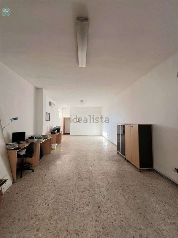 locale commerciale in vendita a Sassari