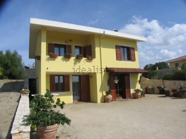casa indipendente in vendita a Sassari in zona Caniga