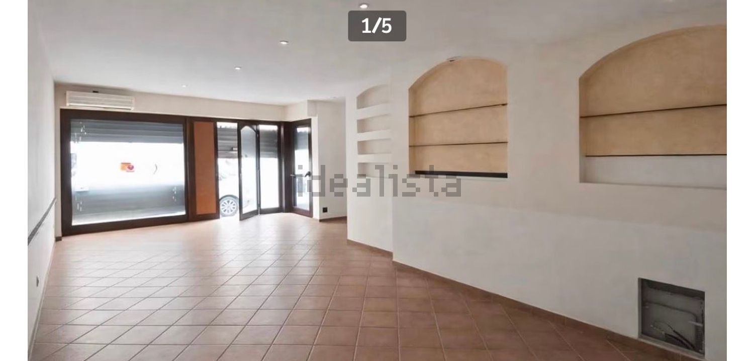 locale commerciale in vendita a Sassari