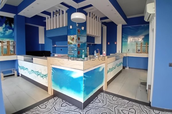 locale commerciale in vendita a Sassari in zona Centro Storico