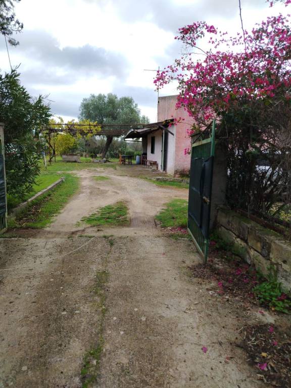casa indipendente in vendita a Sassari in zona Latte Dolce