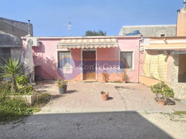 casa indipendente in vendita a Sassari in zona Ottava