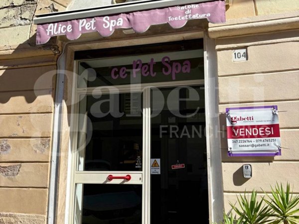 negozio in vendita a Sassari in zona Centro Storico