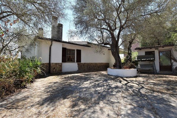 casa indipendente in vendita a Sassari in zona Caniga