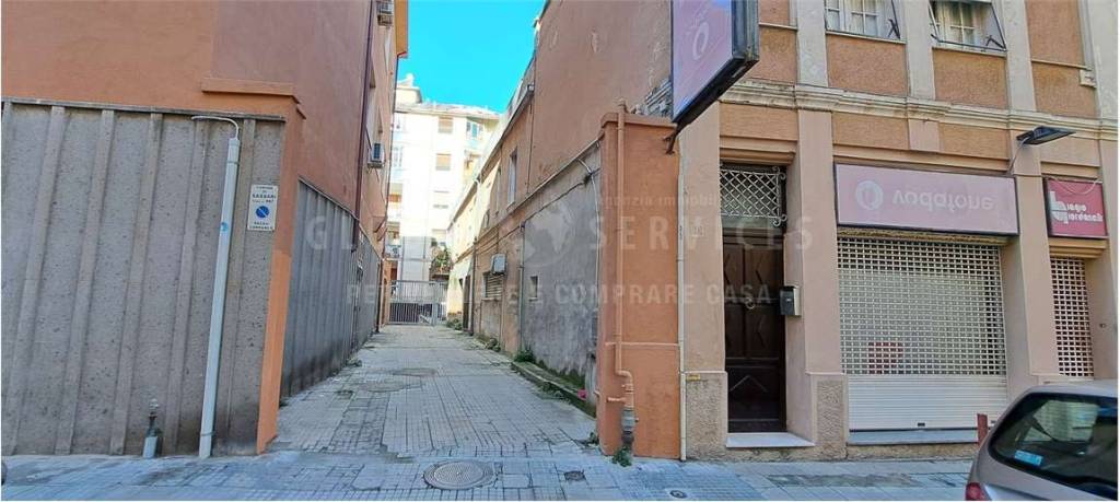 negozio in vendita a Sassari in zona Centro Storico