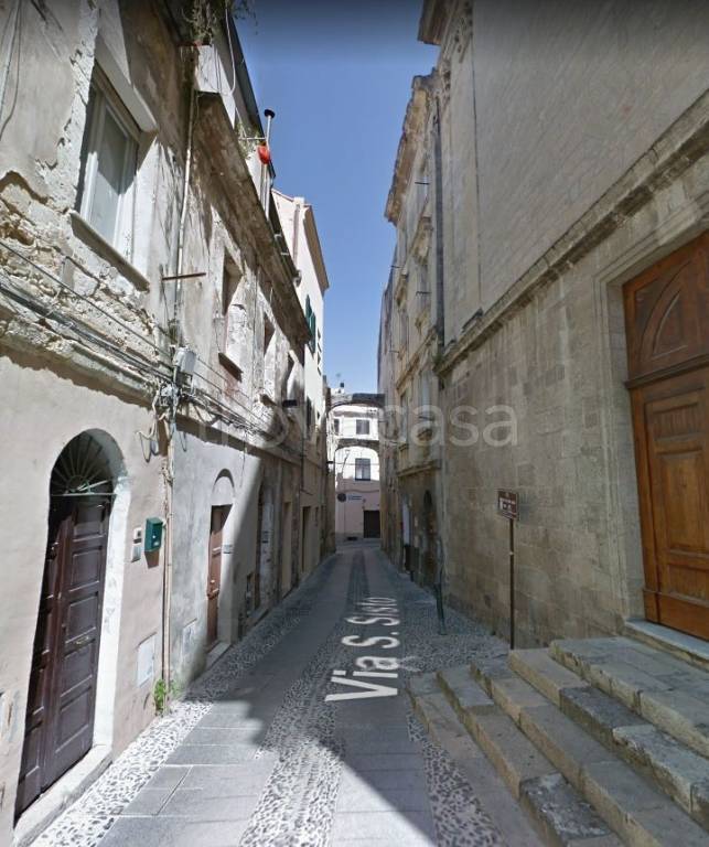 negozio in vendita a Sassari in zona Centro Storico
