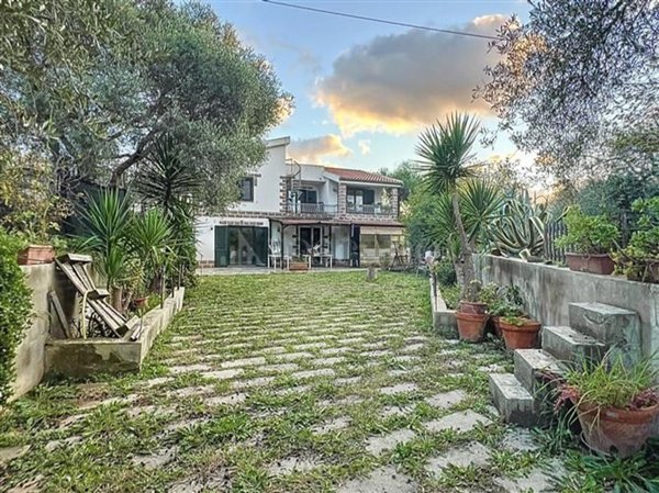 pentavano in vendita a Sassari in zona San Giovanni