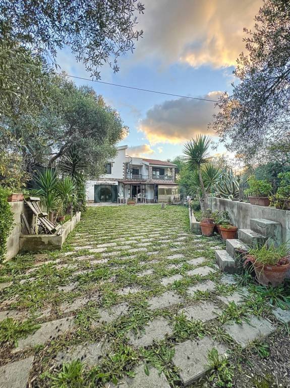 casa indipendente in vendita a Sassari in zona Li Punti