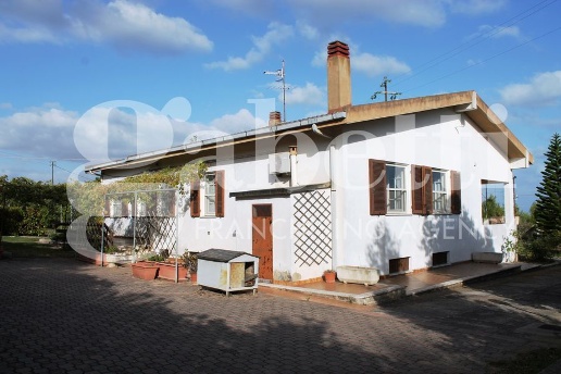 casa indipendente in vendita a Sassari in zona Latte Dolce