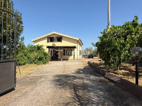 casa indipendente in vendita a Sassari in zona Caniga