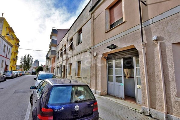 negozio in vendita a Sassari in zona Monte Rosello