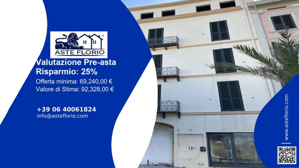 negozio in vendita a Sassari in zona Centro Storico