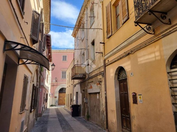 appartamento in vendita a Sassari in zona Centro Storico