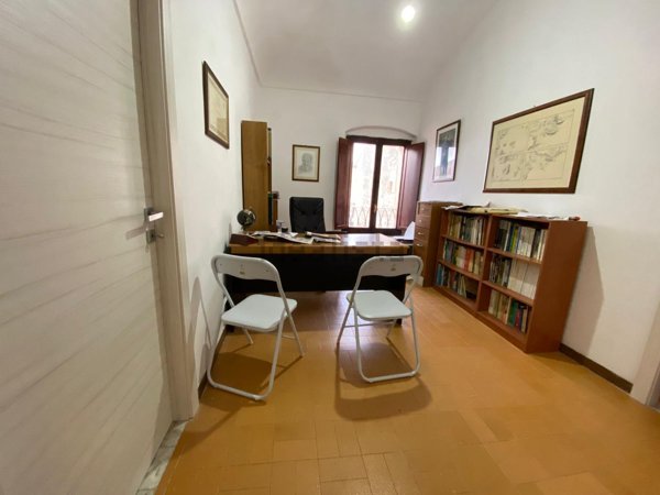 appartamento in vendita a Sassari in zona Centro Storico