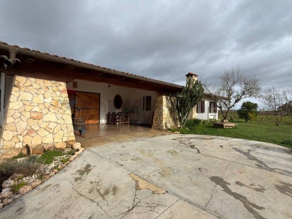 casa indipendente in vendita a Sassari in zona Latte Dolce