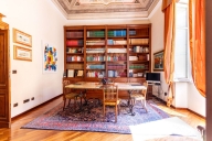 negozio in vendita a Sassari in zona Centro Storico